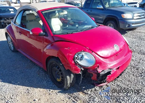 2008 Volkswagen New Beetle Se z USA, uszkodzony, nr VIN 3VWRF31Y98M408000